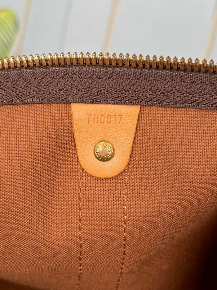 Louis Vuitton pochette accessories monogram