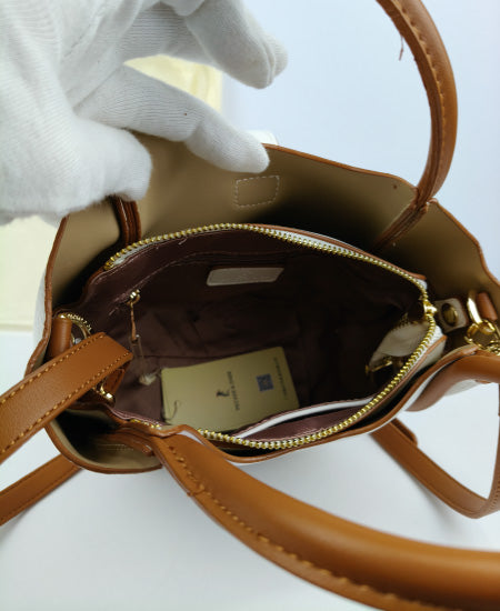 Pecker and Dige White Handbag